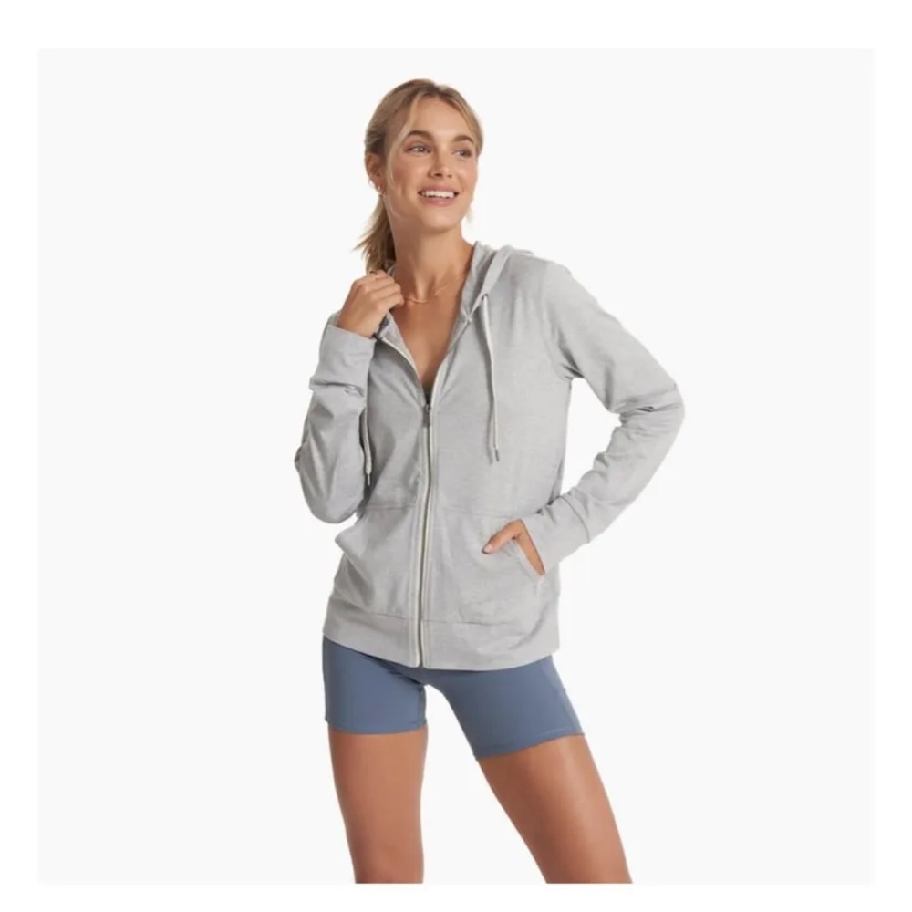 Vuori mauve heathered lightweight hoodie. Size small